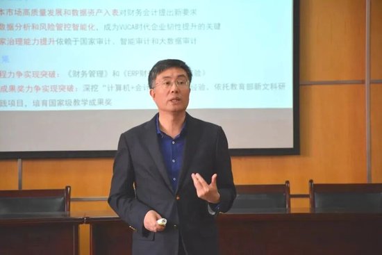 三家A股公司公告，肖作平被查	，涉嫌严重违纪违法